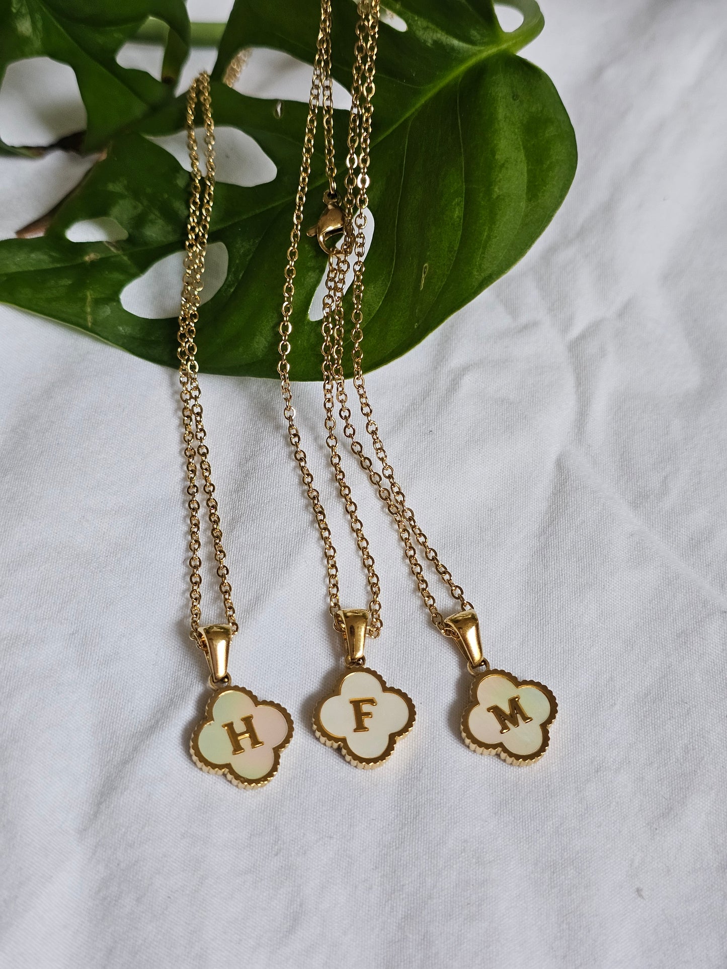 Gul Letter-on-Clover Necklace