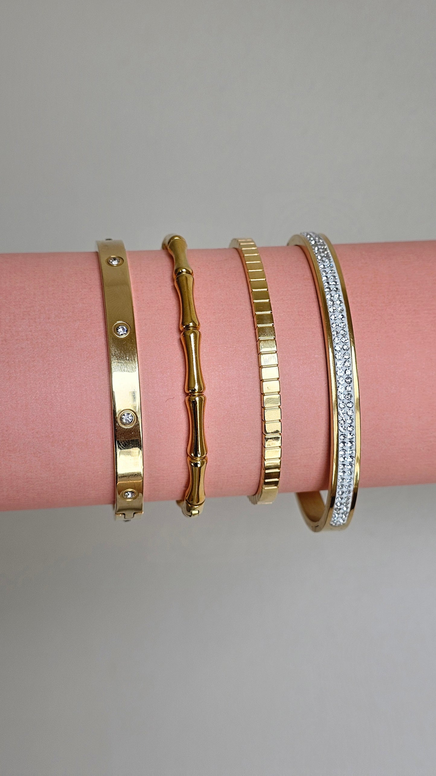 Set of 4 Bangles